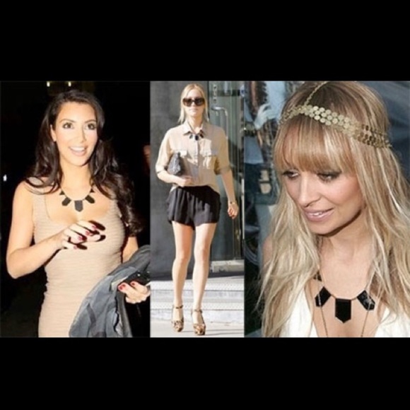 House of Harlow necklace - Picture 3 of 3